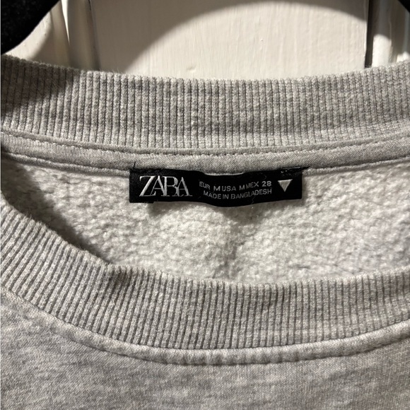 Zara Cropped Sweater - Picture 2 of 3